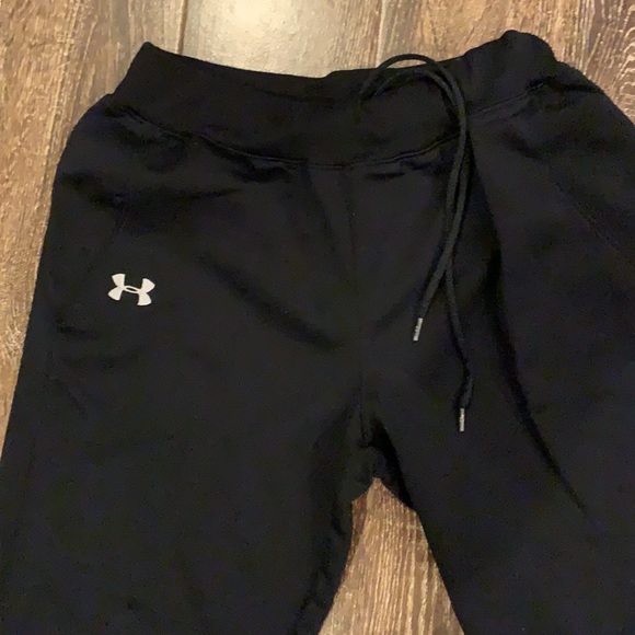 Under armor pants - Picture 2 of 3